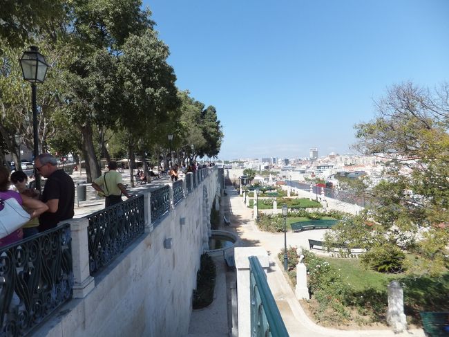 サン・ペドロ・デ・アルカンタラ展望台<br />ケーブルカーを降りてすぐ右手にあります。<br />とても眺めが良かったです。