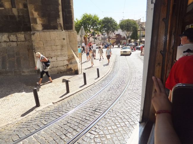 多分、この辺がカテドラルの辺りだと思いますが、降りずにこのまま通過しました。