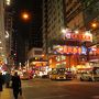 輝きつづける街。。　　“旧正月”の香港。。　　今年2度目の“お正月”♪　　香港の“ひかり”につつまれて。。。　②　【１日目】　旧正月前日（大晦日）を歩こう♪編　　［トラムに乗って、「橋底辣蟹」での夕食、そして、年宵花市（フラワーマーケット）＆尖沙咀プロムナード＆星光大道（アベニュー・オブ・スターズ）］