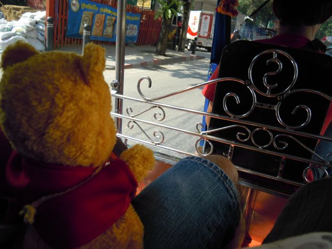 わくわく♪けっこうスリルあって楽しい〜♪<br />でも、ホロ？屋根？が大きくて景色はイマイチ・・・。