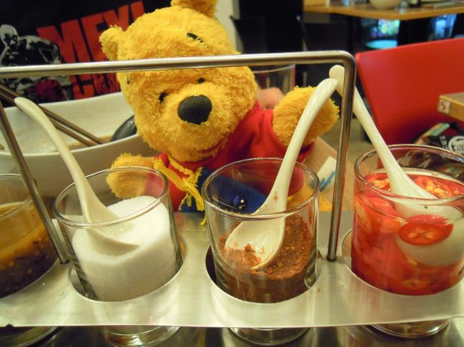 基本の調味料！自分でお好みの味付けに☆<br /><br />“どれ　かけましゅか？？”