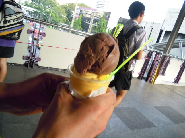 チョコレートとマンゴー！！<br /> <br />美味しい！！！！