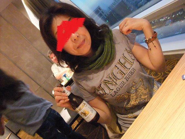 今朝買った“シンハーＴシャツ☆”<br />すっごく気に入ったー！！300円？？しなかったような。