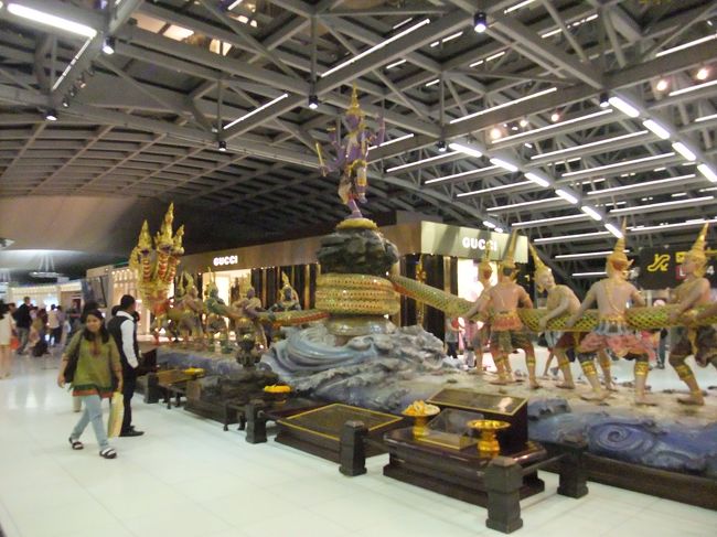 審査が終わると！！<br />広ーーーーい！！<br /><br />意外に、、時間が無く。<br />私はコレをゆっくり見れず・・・。