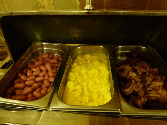 「Grand Hotel Majestic gia Beglioni」の地下1階の朝食専用レストラン♪<br />豪華な朝食ブッフェ♪