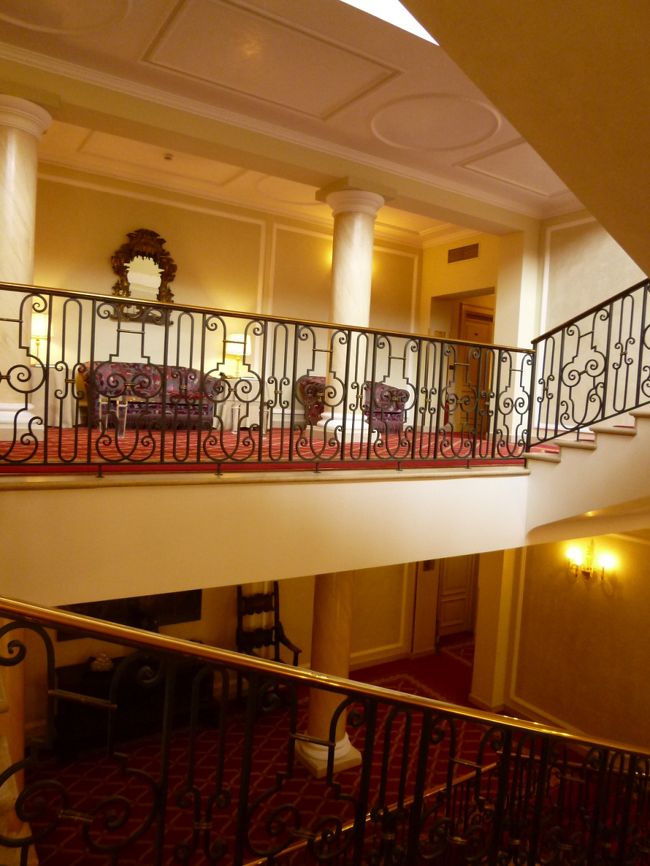 「Grand Hotel Majestic gia Beglioni」のロビーへホテル探検♪