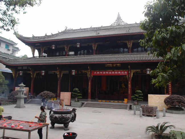 経蔵楼です。２階が経蔵で、１階は仏事・行事に使われています。