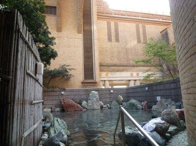 広ーい露天風呂<br />（前回撮影分）