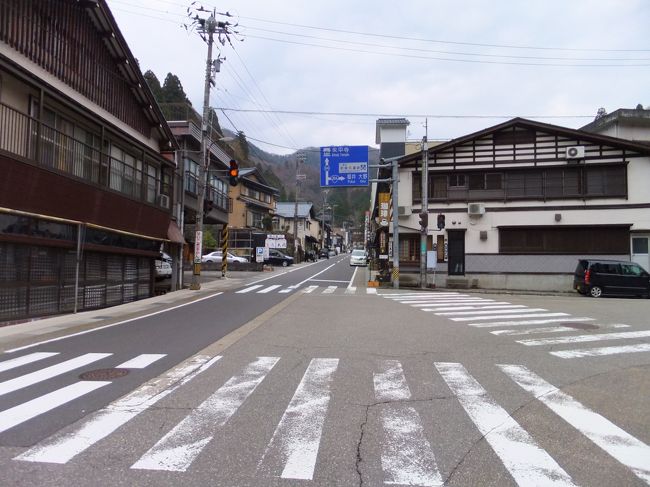 早朝なので、人もまばら。