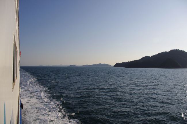 甲板に出てみる<br /><br />風が気持ちいい