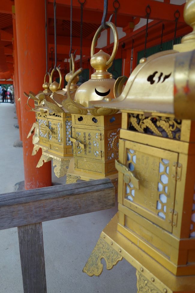 金きら金の灯篭