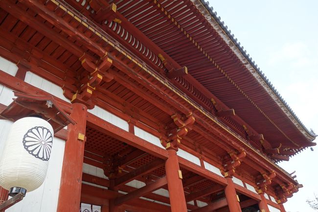 この時点で体力的に無理。<br /><br />東大寺の大仏は以前も見ているので、パス。<br /><br />門だけ、とりあえず…