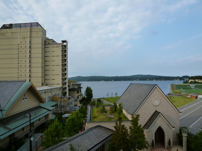 部屋からは海が眺めることができます。
