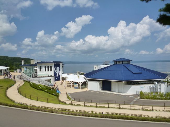 翌日はのとじま水族館に行きました。能登島は橋で結ばれています。