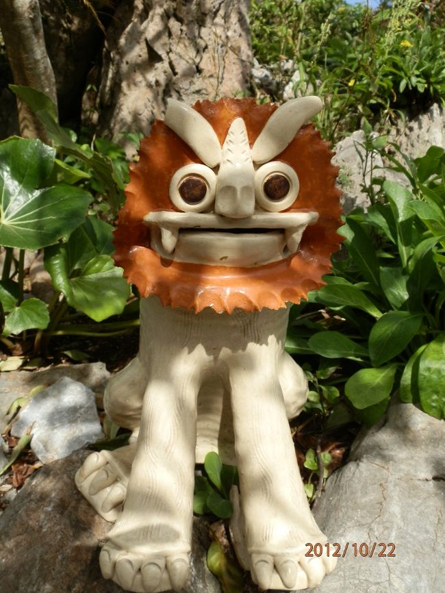 シーサーのお出迎え。