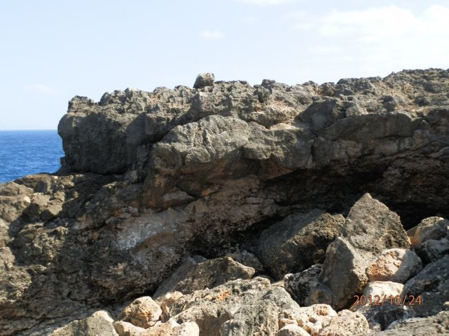 １０年ほど前に家族旅行で訪れた岬です。<br />懐かしいなあ。