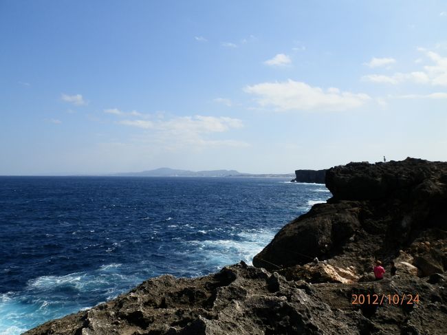荒々しい海、濃い青色、変わってないなあ。