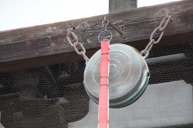 東金堂の鰐口。