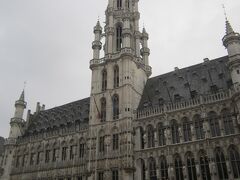 ブリュッセル市庁舎。立派！
