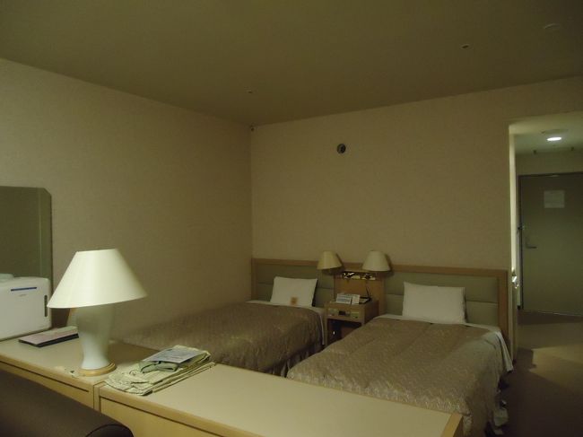 お腹も空いてるので<br /><br />荷物を置いて<br /><br />速攻バイキングレストランへ