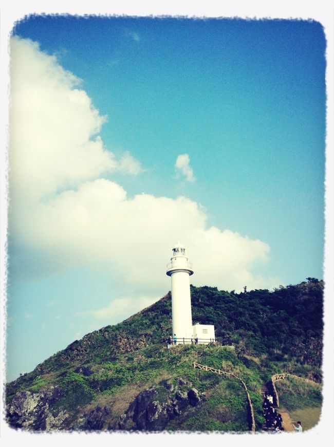 岬に、、、<br /><br />もう、海が綺麗すぎて！<br /><br />しばらくこうして、風を受けていたかったな。