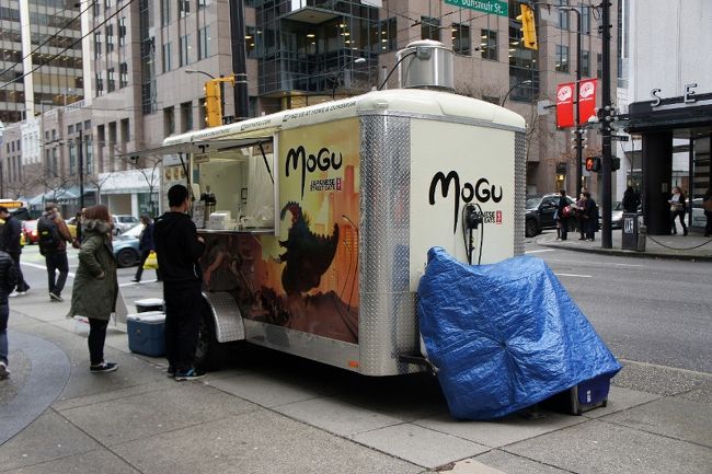 ②２８日　　「Down town」<br /><br />何か食べれるぞぉ