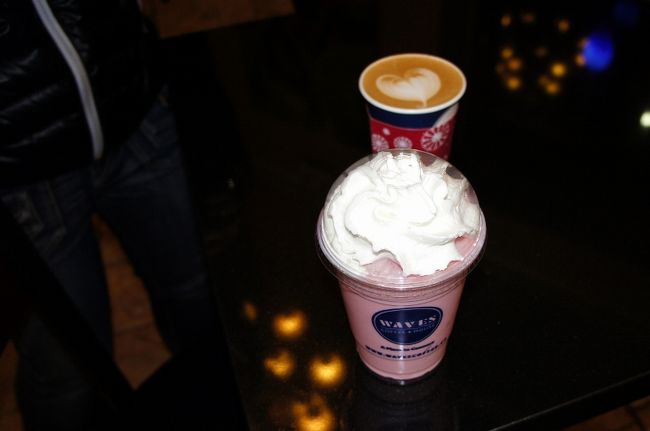 ③２９日　　「コーヒータイム」<br /><br />手前が私が頼んだ？？甘い・・？？<br /><br />夏～冬までダイエットしてＶＣで<br /><br />爆発だぁ～