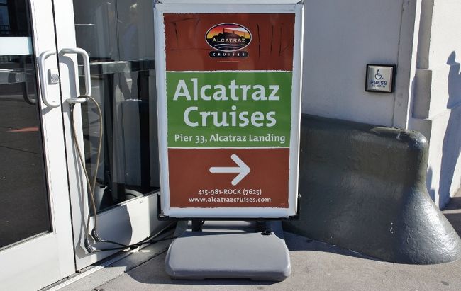 ④３０日　　「Aicatraz」11：30<br /><br />ホテルへ荷物を預けて観光へ<br /><br />シェラトンホテル１０時前でしたが<br />チェックインさせてくれました。ラッキー<br /><br />ネットで予約してチケットも発券しておいた<br />アルカトラズ行きのクルーズに乗船します<br /><br />http://www.alcatrazcruises.com/<br /><br />上記より予約と発券。英語ばかりだけど何とかなりますよ～
