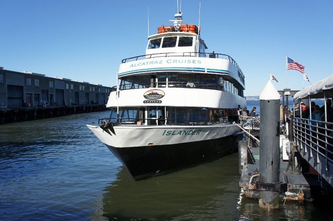 ④３０日　　「Aicatraz」<br /><br />アルカトラズから脱獄した人は居ないと言う。<br /><br />それは潮の流れが速い為だと言うが脱獄した<br /><br />人は居るかもしれないと言う説も・・