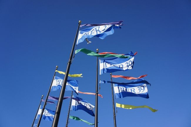 ④３０日　　「PIER 39」14：50<br /><br />Pier 39 はココですよ～って誇らしげに！<br /><br />見所満載の Fisherman's Wharf