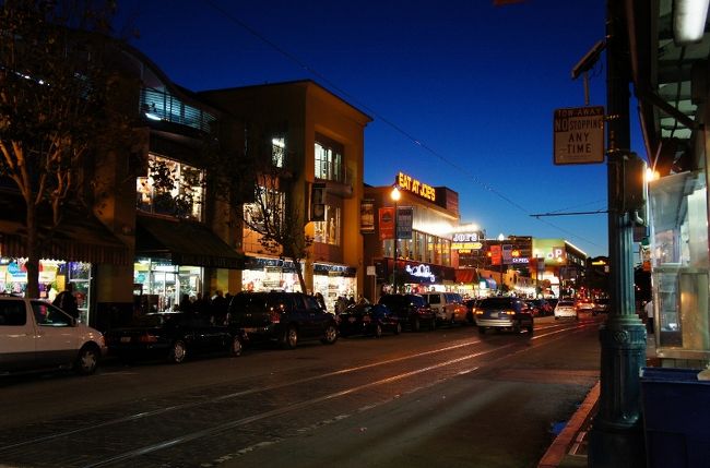 ④３０日　　「Fisherman's Wharf」17：36<br /><br />食事を終えると、すっかり暗くなってました