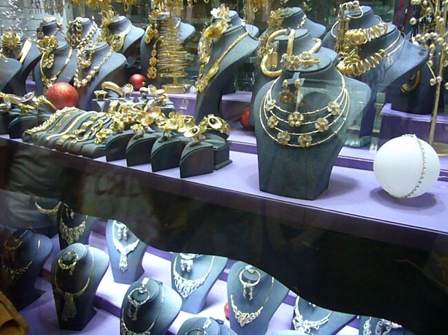 ゴールドばかりではありません。