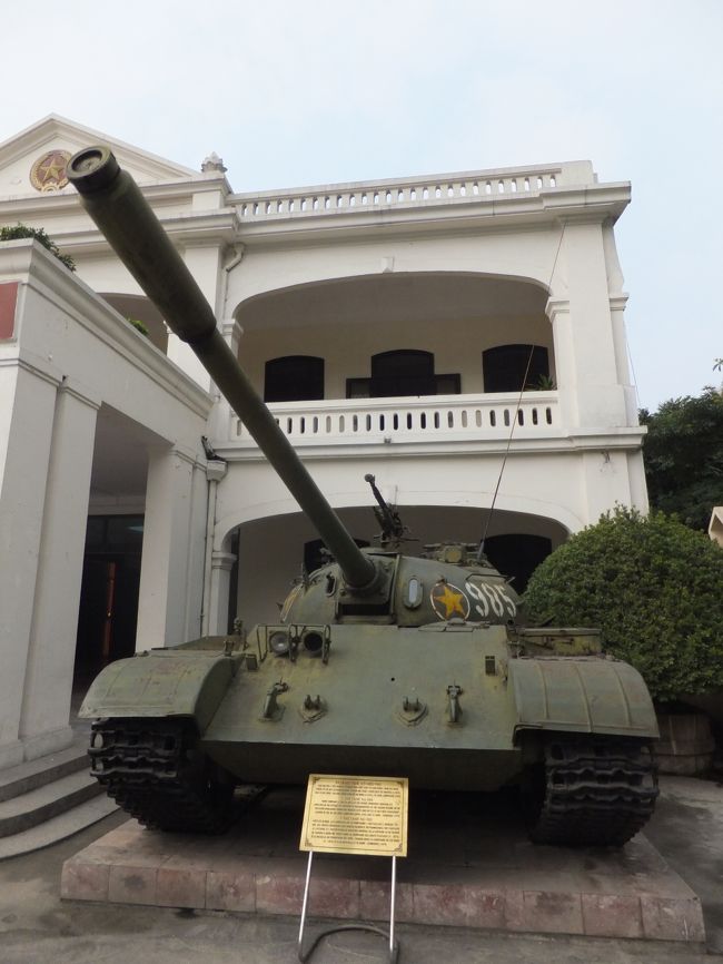 これもソ連製の戦車でしょうか。