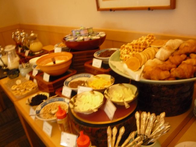 和食中心ですが、パンもあります。