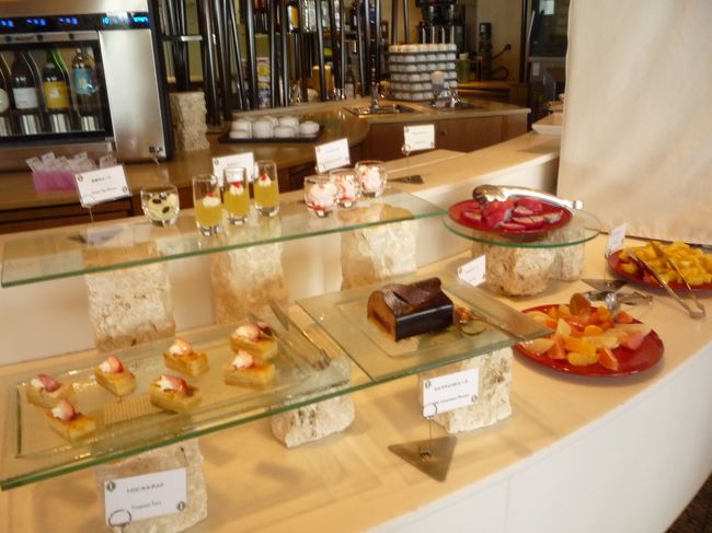 デザートは、ブッフェ形式です。