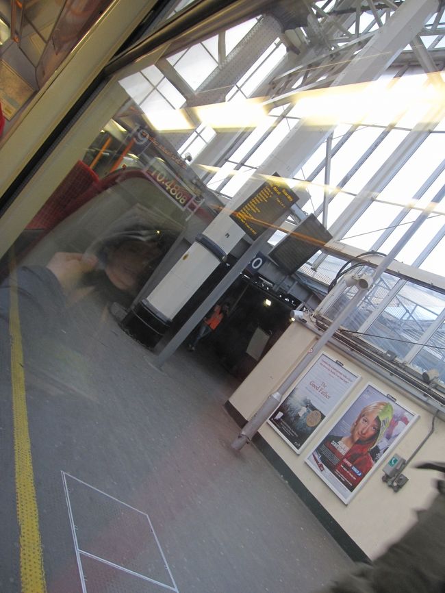 プラットホーム