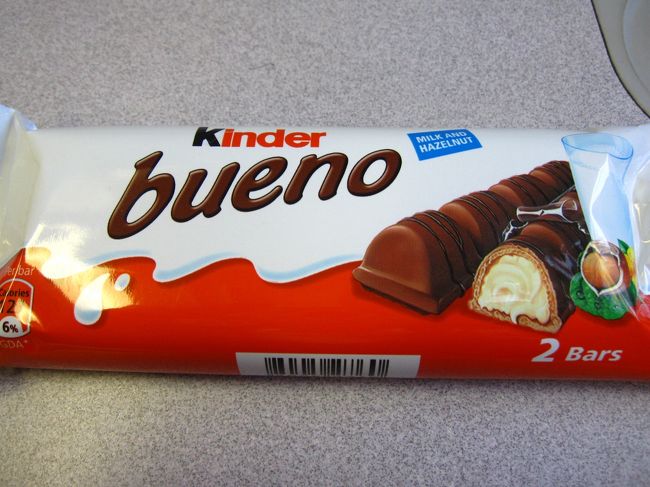 駅の売店で買ったチョコレート。<br />このメーカーのを友達に勧められて前に食べたことがおいしかったので<br />買ってみました。<br />おいしい。