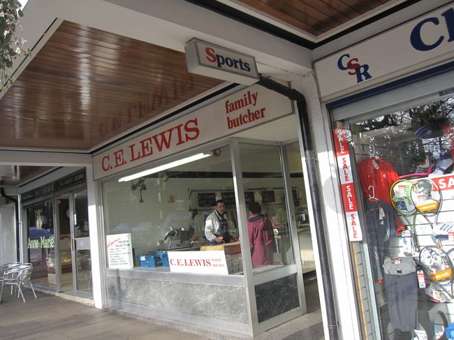 なんか面白い感じのお店〜。