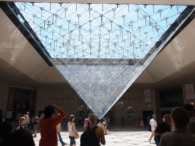 午後からはルーブルの日本語ツアーに参加。