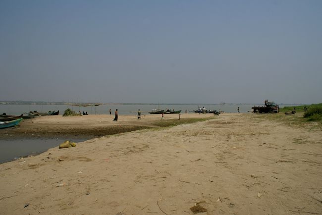 勝手に名付けてﾆｬｳﾝｳｰ港<br />