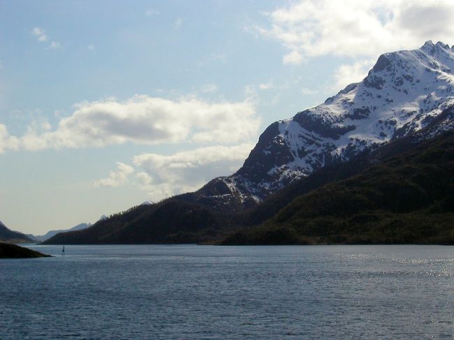 Raftsundet 水道に入る