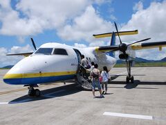 黒島から石垣に戻り、この飛行機で与那国へ！