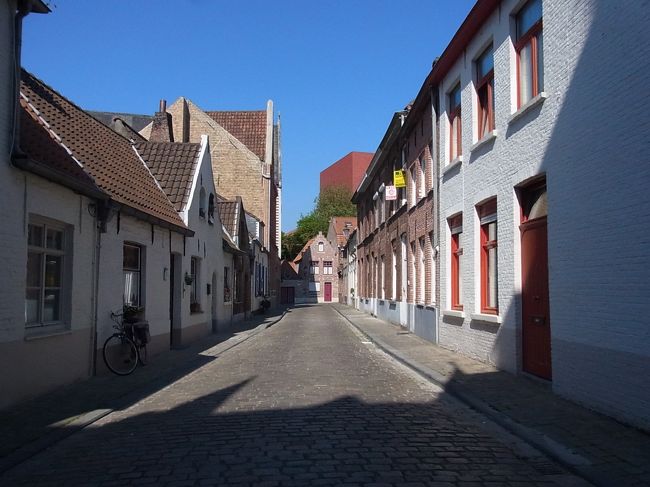 築何年くらいのおうちなのかな〜と思いながら。