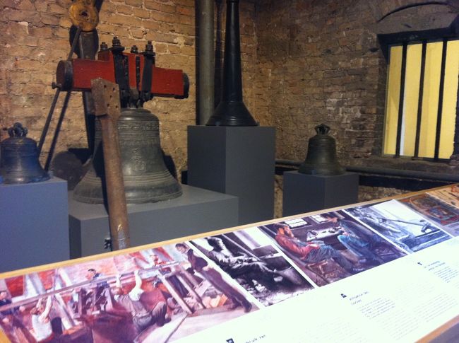 鐘楼の歴史が。