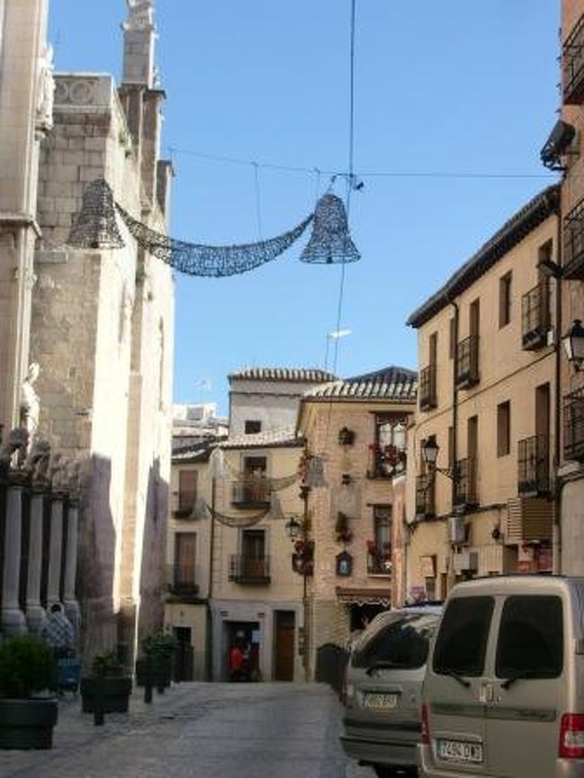 カテドラル見学後は街歩き。<br />グレコの家などほかの観光スポットはクリスマスの為か閉まっているところが多かったです。