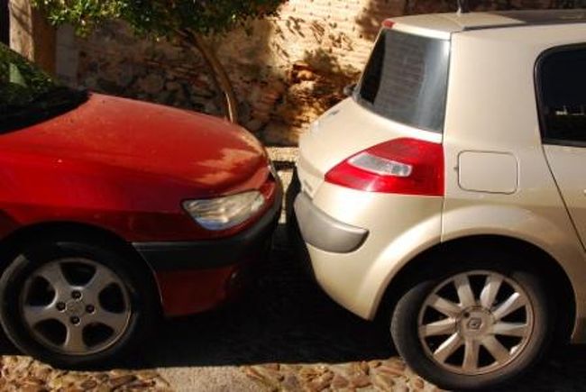 どうしてここまで近づけなければならないんでしょう。。