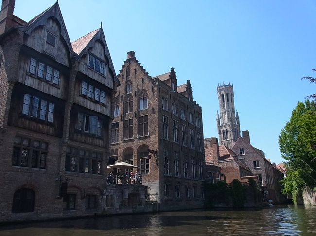 ブルージュの街はゴミも落ちていなくて、とてもきれい。<br />ブリュッセルとはずいぶん違います。