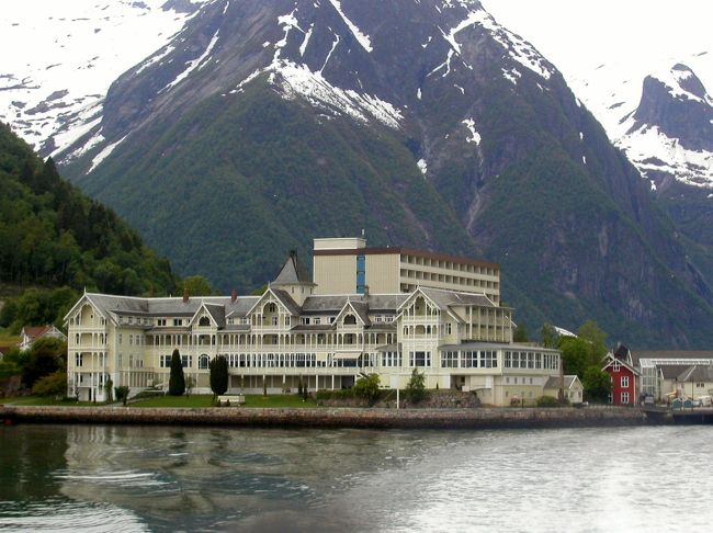 私は泊まらなかったが、バレストランドのランドマーク、クヴィクネスホテル