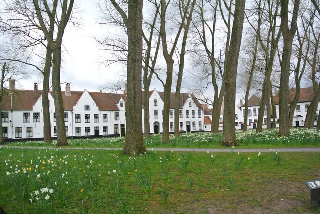 ベギン会修道院。<br /><br />　ひっそり回ります。