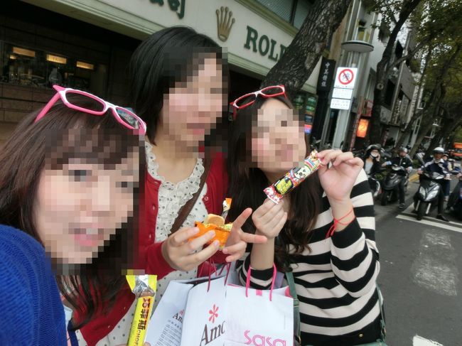 中山につき、スーパーとドラッグストアでショッピング♪<br />そしてお菓子を食べ歩き(^ω^)